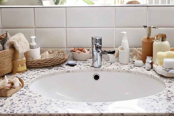 Bathroom Glasses Storage